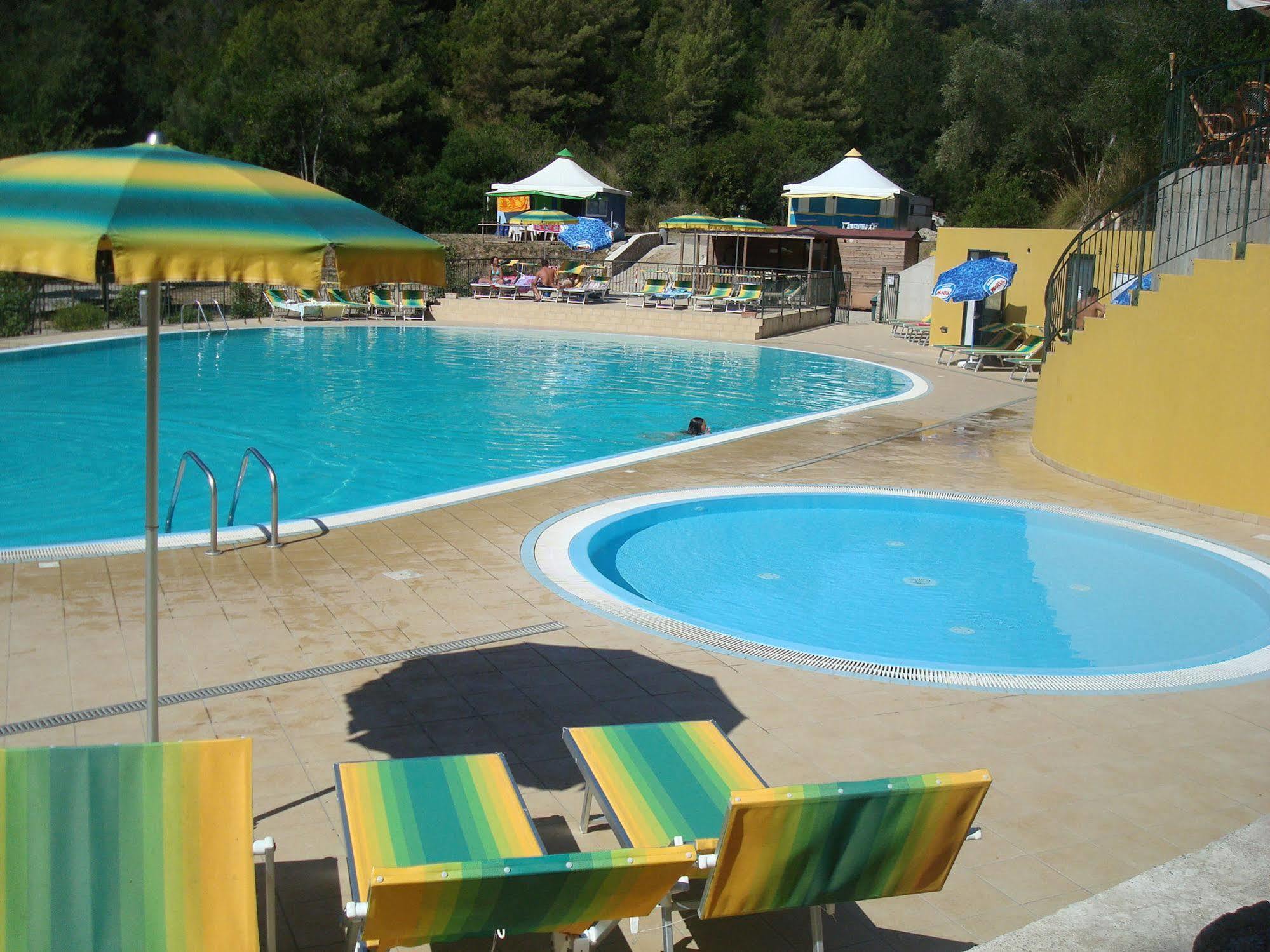 Camping Village Canapai Rio Marina Eksteriør billede